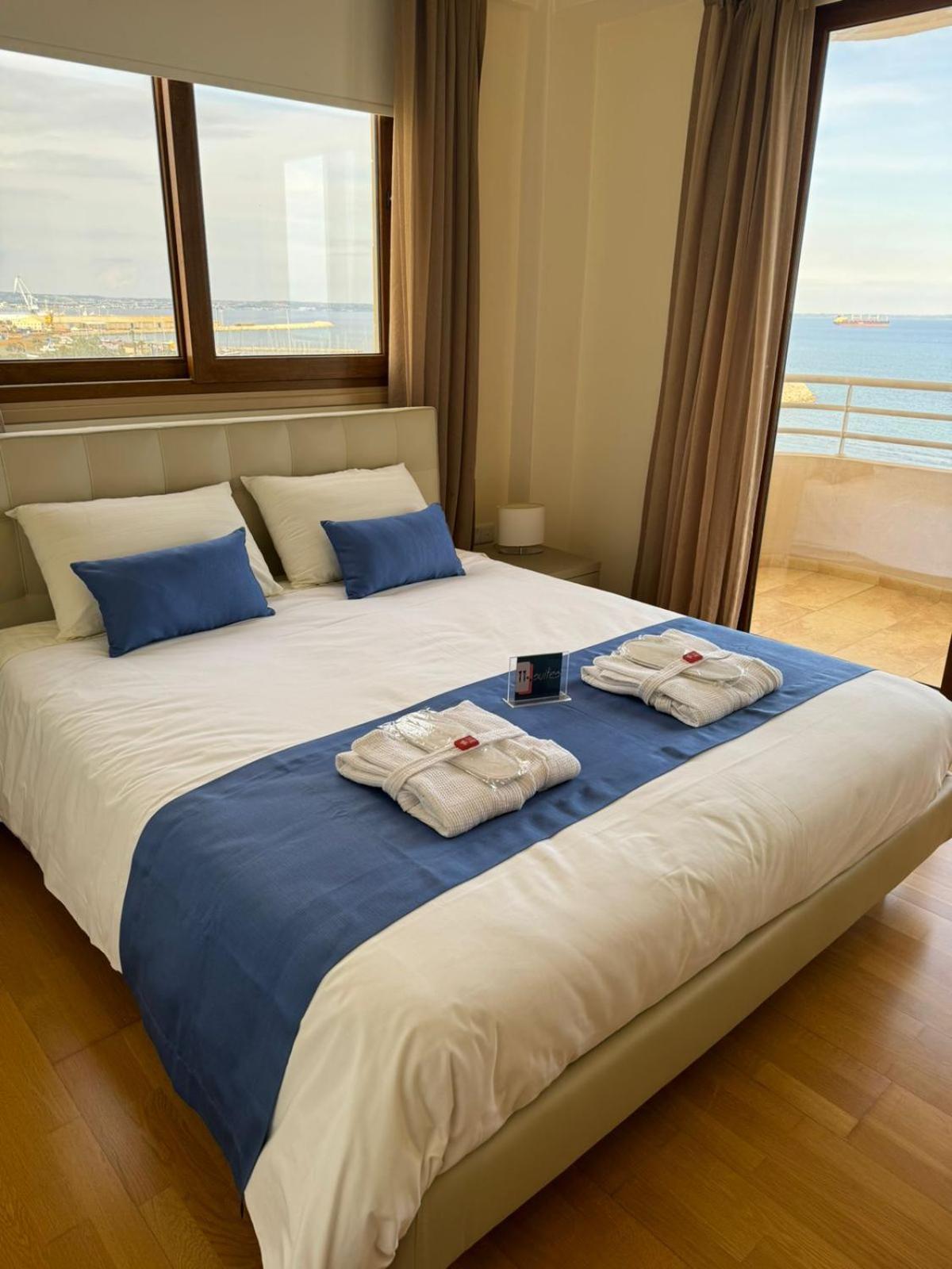 11 Suites - Golden Sunrise Suite ลาร์นาคา ห้อง รูปภาพ
